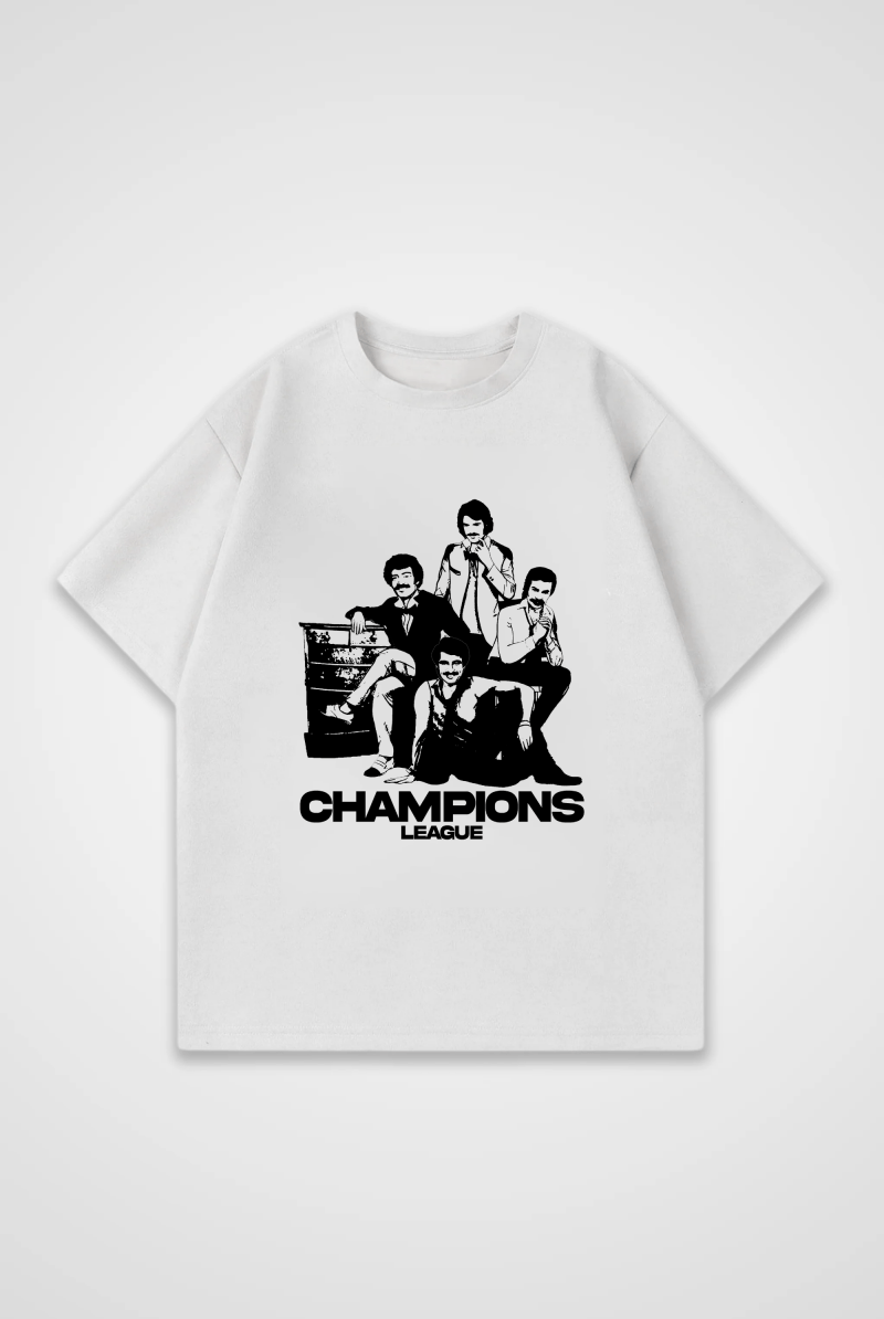 CHAMPIONS LEAGUE Oversized T-Shirt – Produktansicht