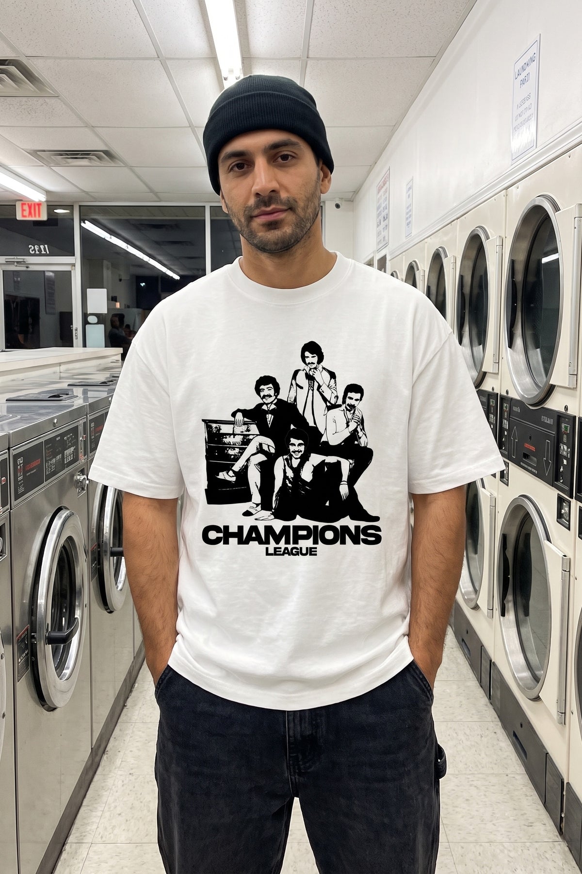 REALSTIL Champions League Oversized T-Shirt White – Model Herren