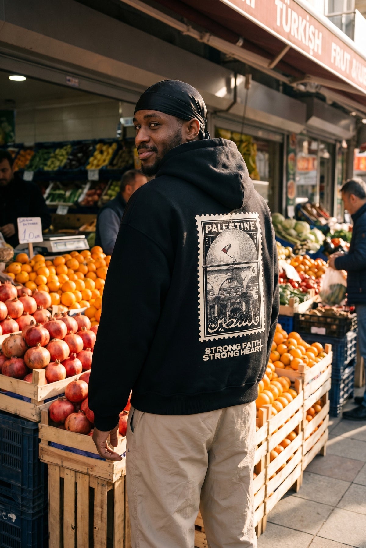 REALSTIL Palestine Oversized Hoodie Black – Model Herren