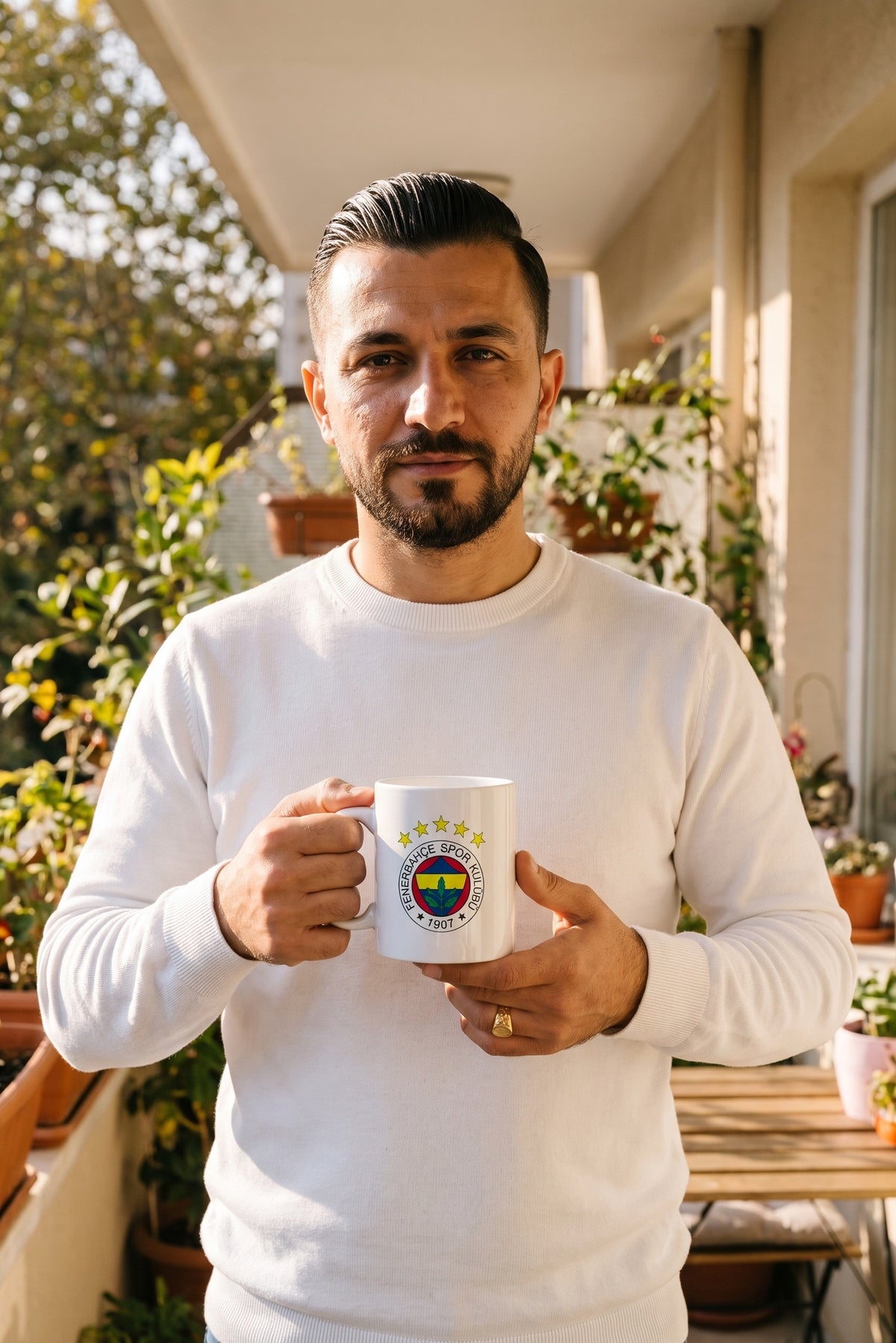 Fenerbahçe Tasse – Lifestyle-Foto