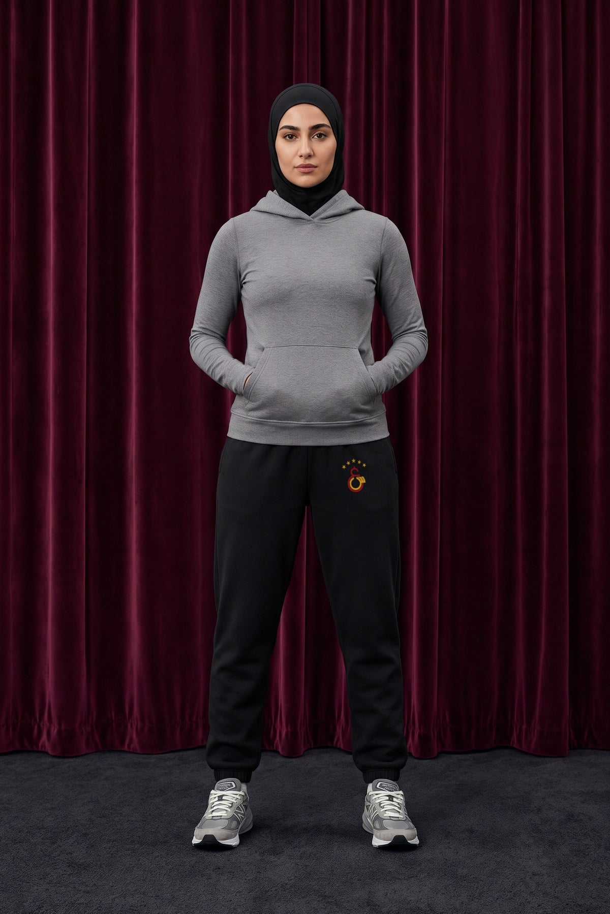 Galatasaray Jogger in Schwarz – getragen im Studio