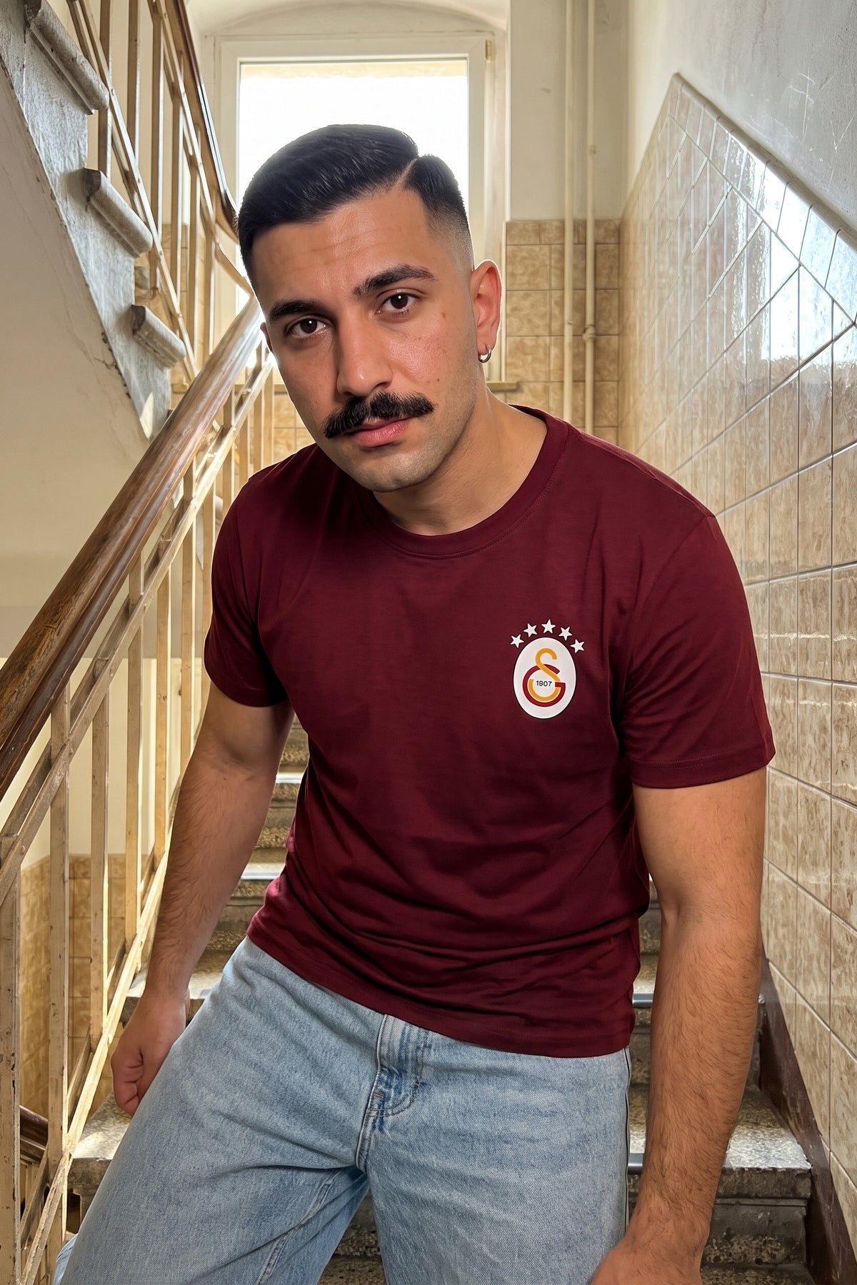 REALSTIL Galatasaray Regular Fit T-Shirt Burgundy – Model Herren