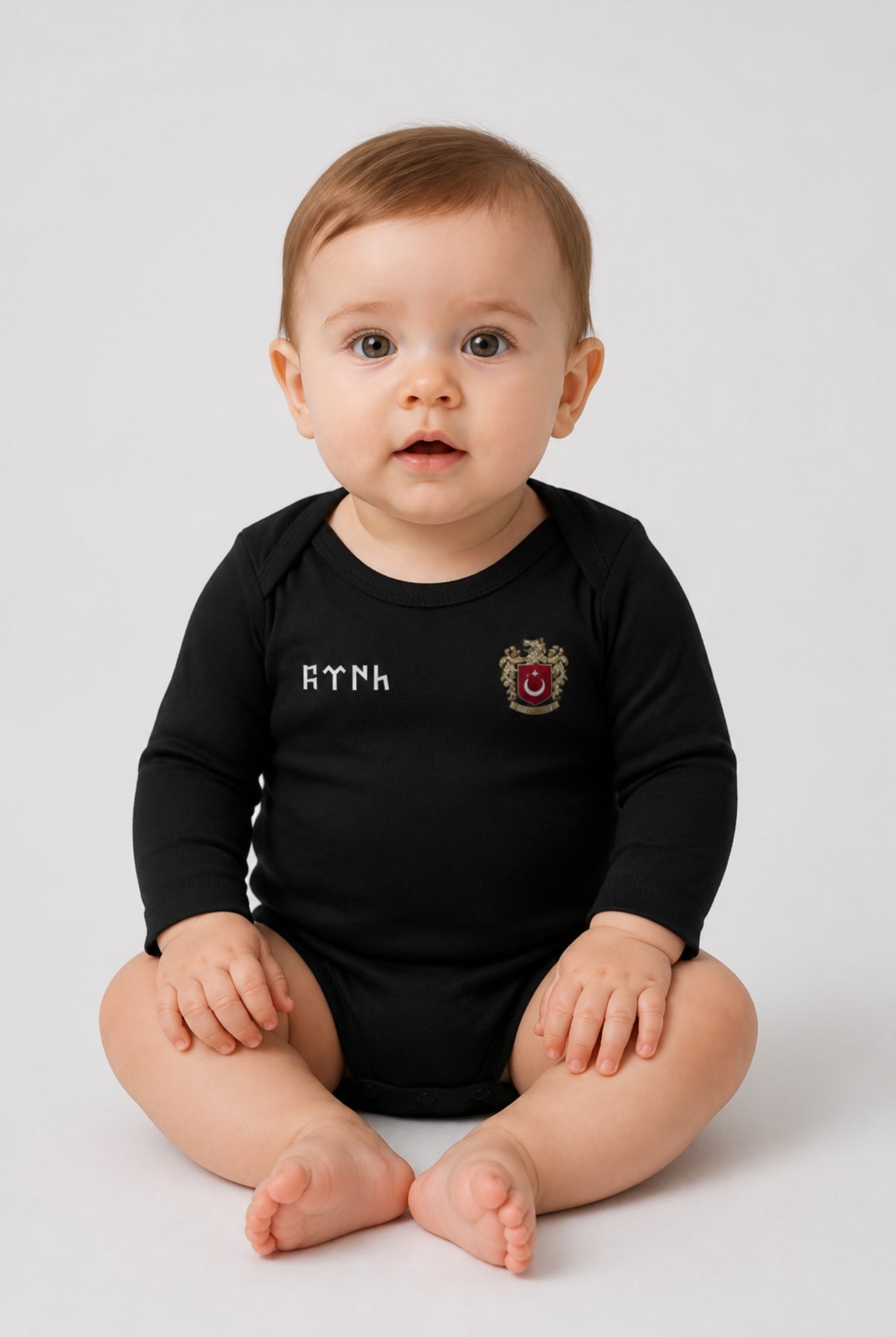 REALSTIL Göktürk Bio-Babybody – getragen, Schwarz