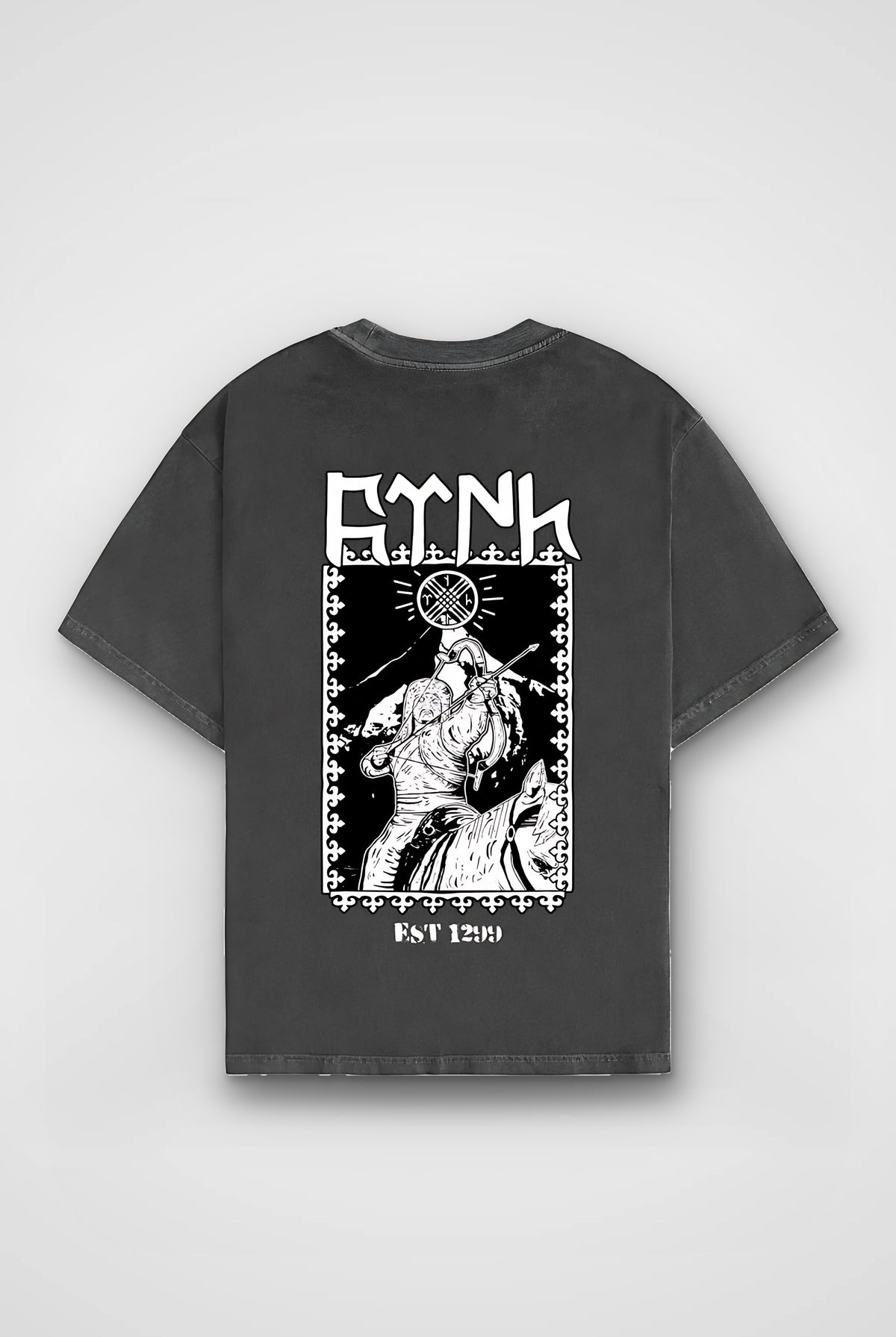 Göktürk Orhun Washed T-Shirt in Washed Black – Produktbild Rückenprint