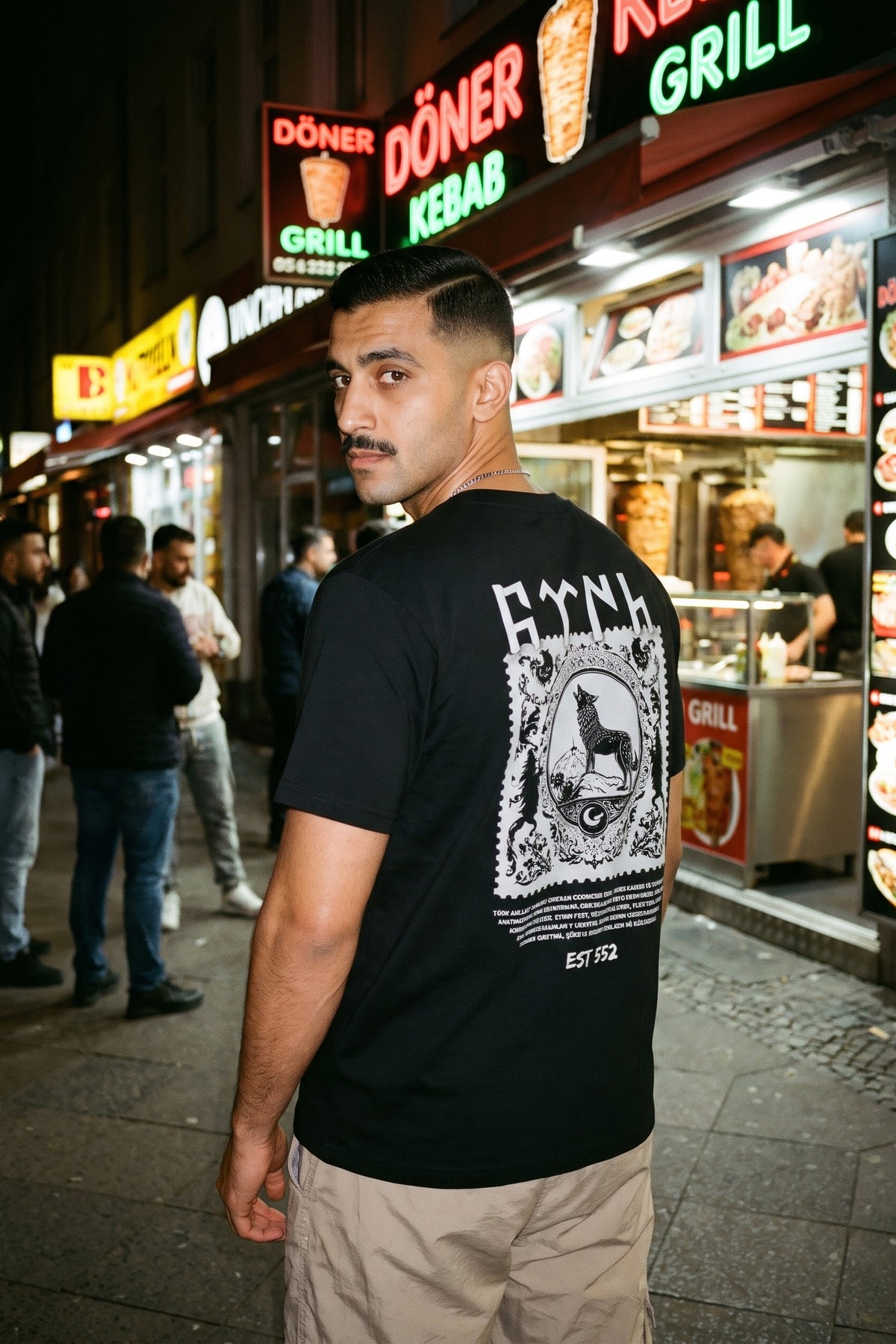REALSTIL Göktürk Regular Fit T-Shirt Black – Model Herren