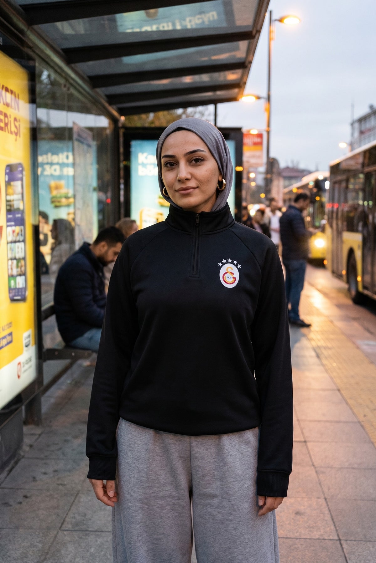 Galatasaray Zip Longsleeve in Navy Blue – Model-Foto Herren