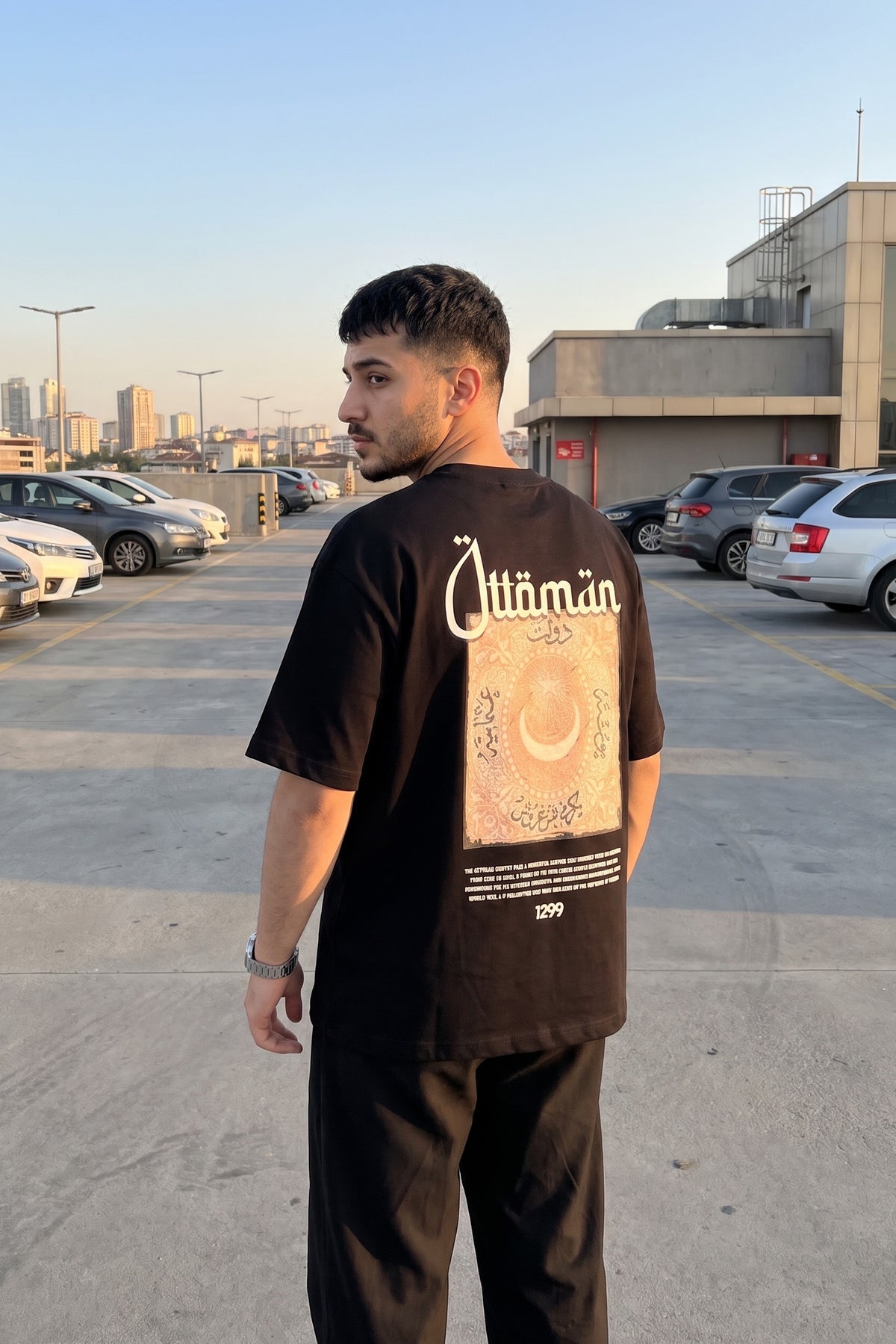 REALSTIL Ottoman Oversized T-Shirt Black – Model Herren