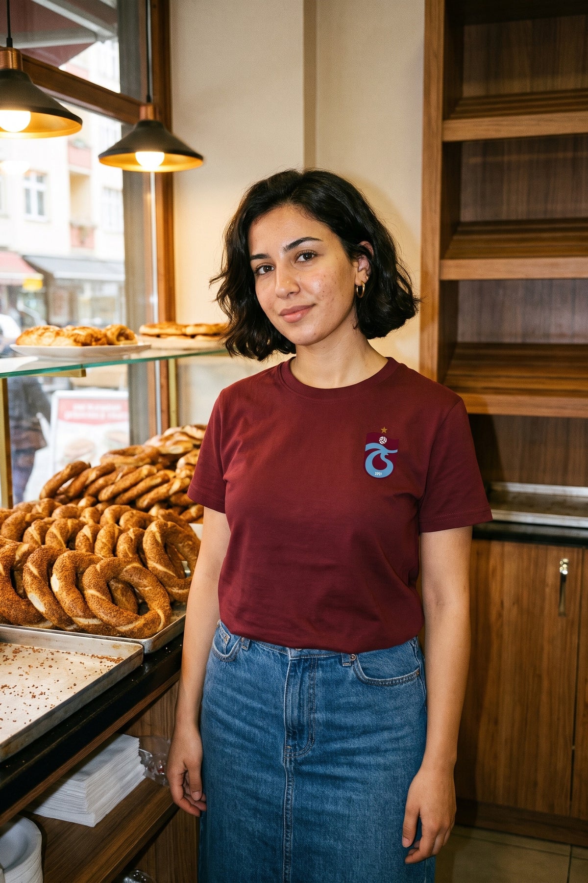 REALSTIL Trabzonspor Regular Fit T-Shirt Burgundy – Model Damen