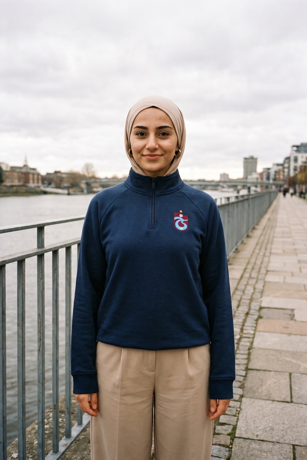 Trabzonspor Zip Longsleeve in Navy Blue – Model-Foto Herren