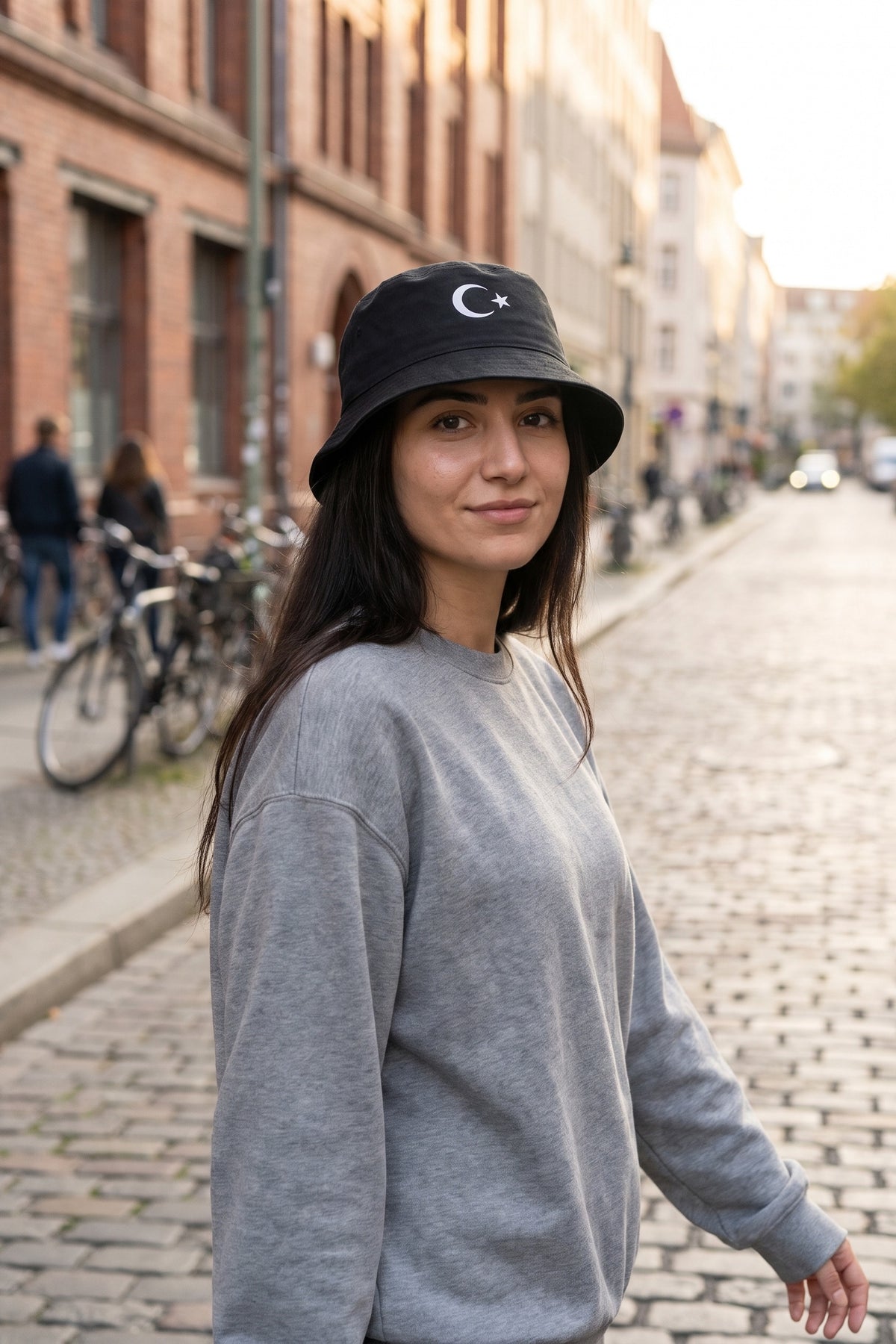 Türkiye Bucket Hat – Model-Foto