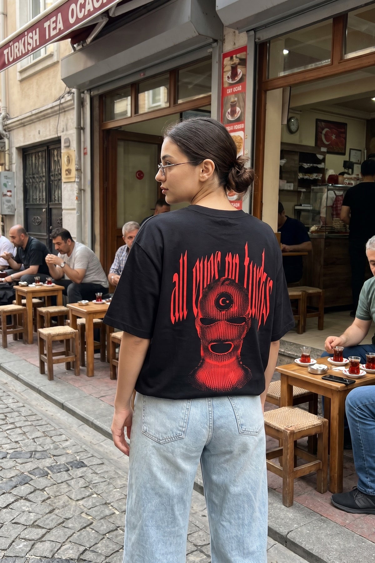 REALSTIL Türk Oversized T-Shirt Black – Model Damen