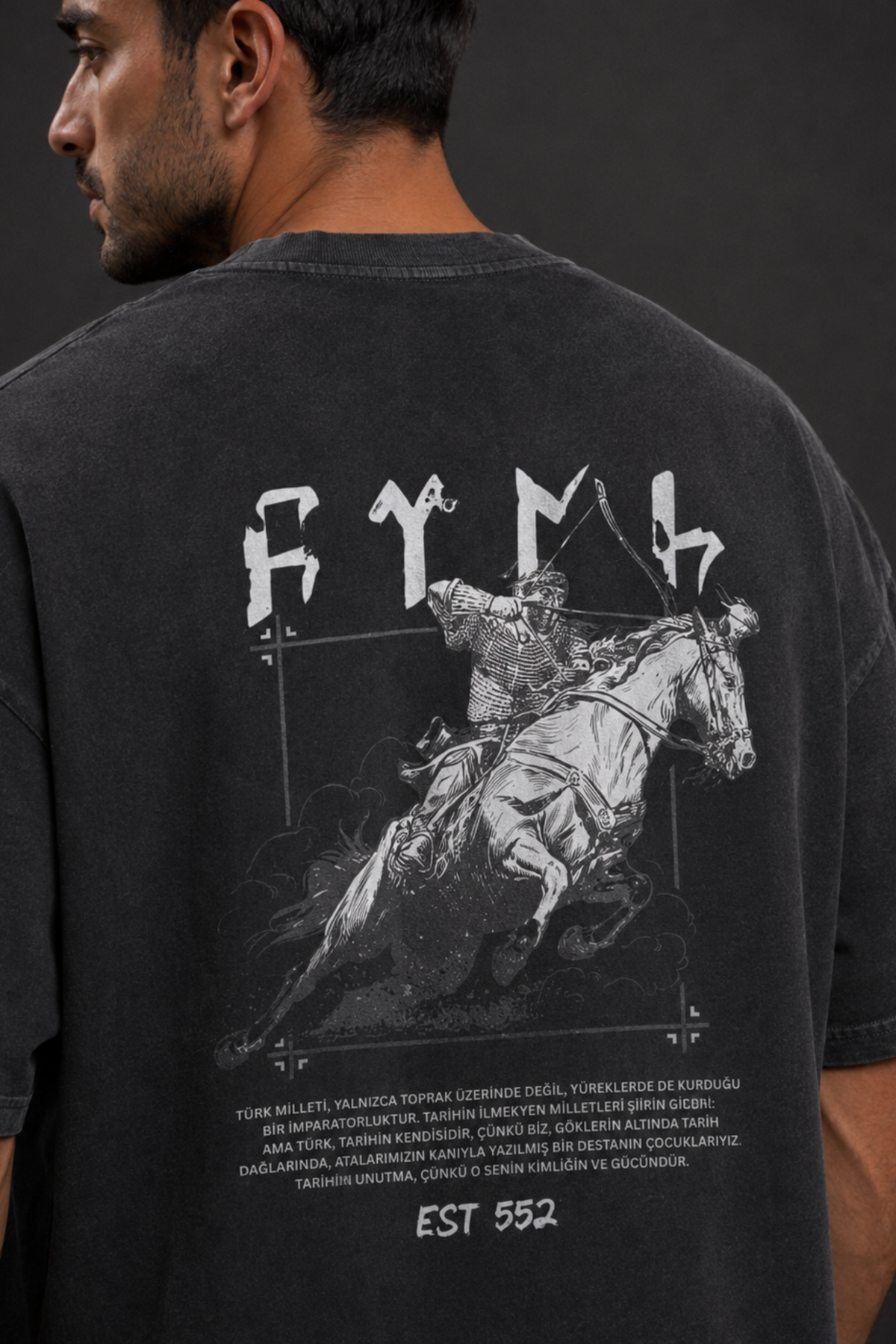 Göktürk Washed Oversized T-Shirt – Design 2 – Produktansicht 3