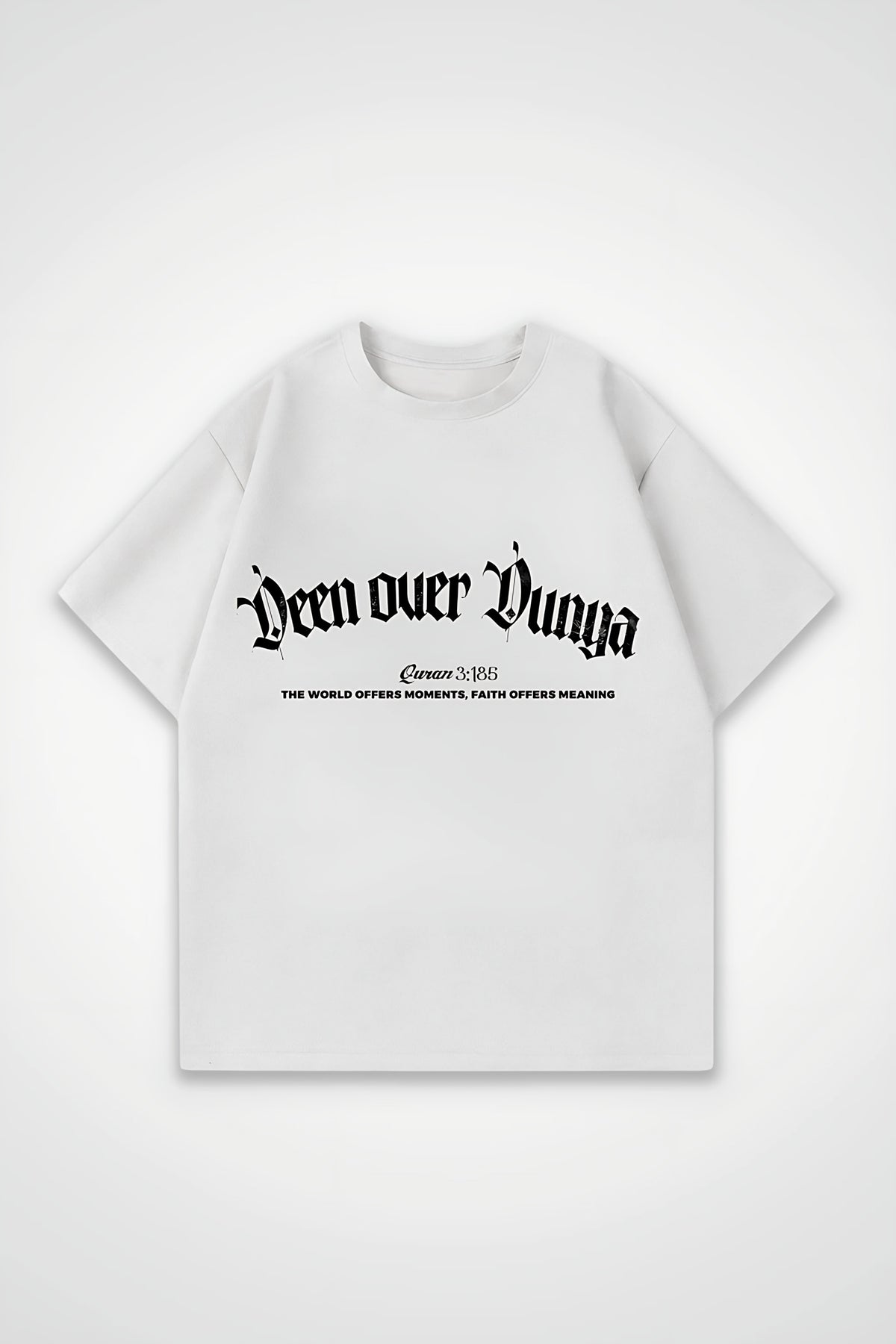 Deen Oversized T-Shirt – Nur in Weiß (White) – Backprint-Design