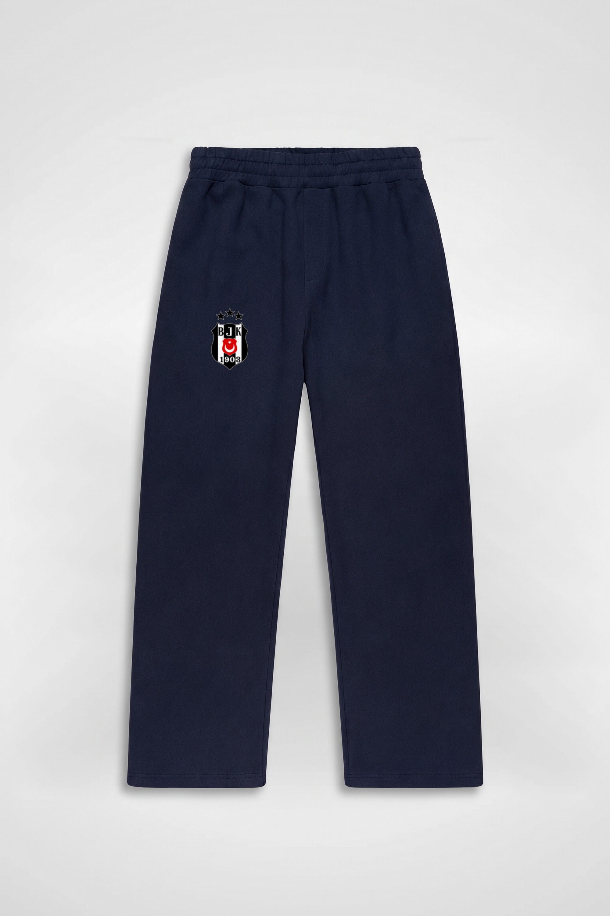 Beşiktaş Oversized Jogger in Deep Navy – Produktbild