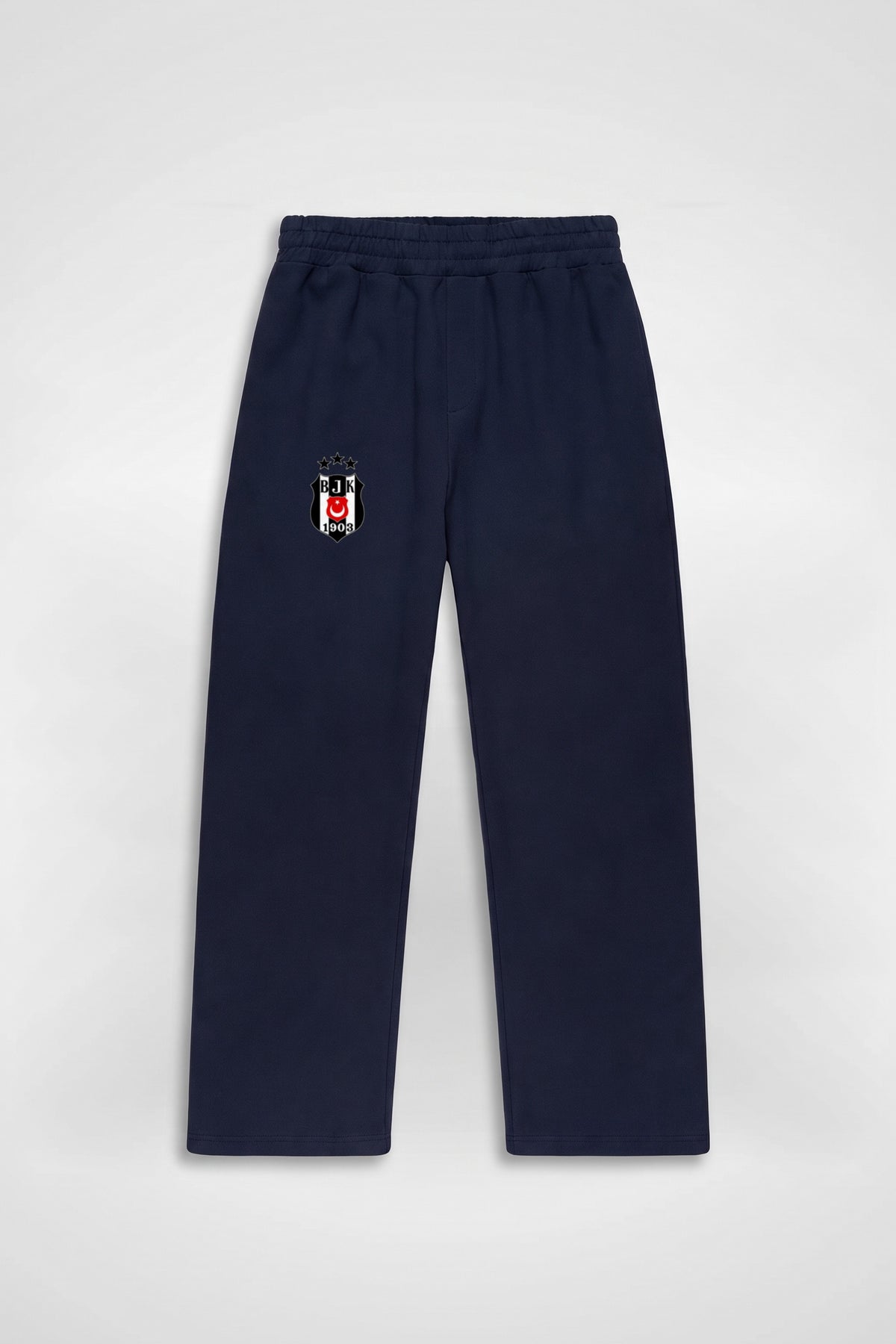 Beşiktaş Oversized Jogger in Deep Navy – Produktbild