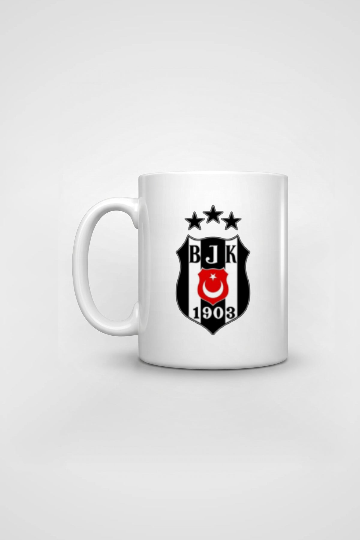 Beşiktaş Tasse in Weiß – Produktbild