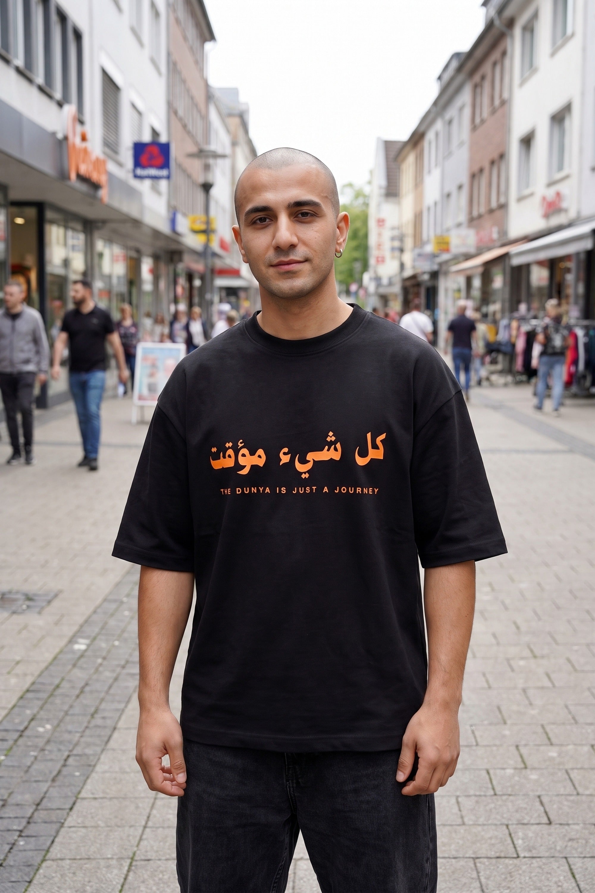 REALSTIL Dünya Oversized T-Shirt Black – Model Herren