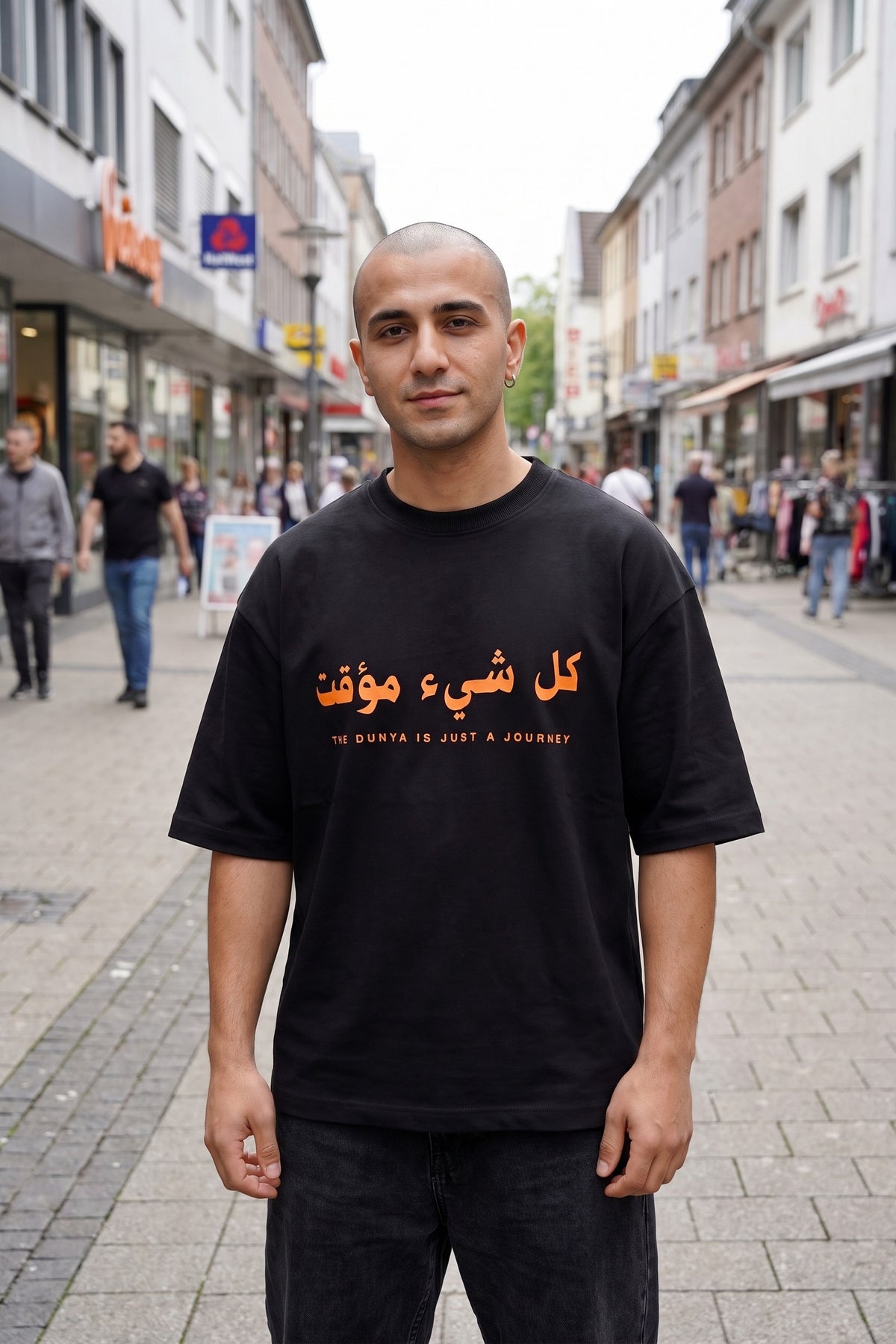 REALSTIL Dünya Oversized T-Shirt Black – Model Herren