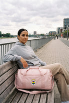 Fenerbahçe Sporttasche 02 in Fresh Pink – Model-Foto