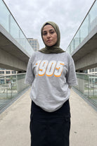 Galatasaray Aslan Washed T-Shirt in Washed Grey – Model-Foto Damen, Frontprint