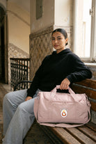 Galatasaray Sporttasche in Fresh Pink – Model-Foto