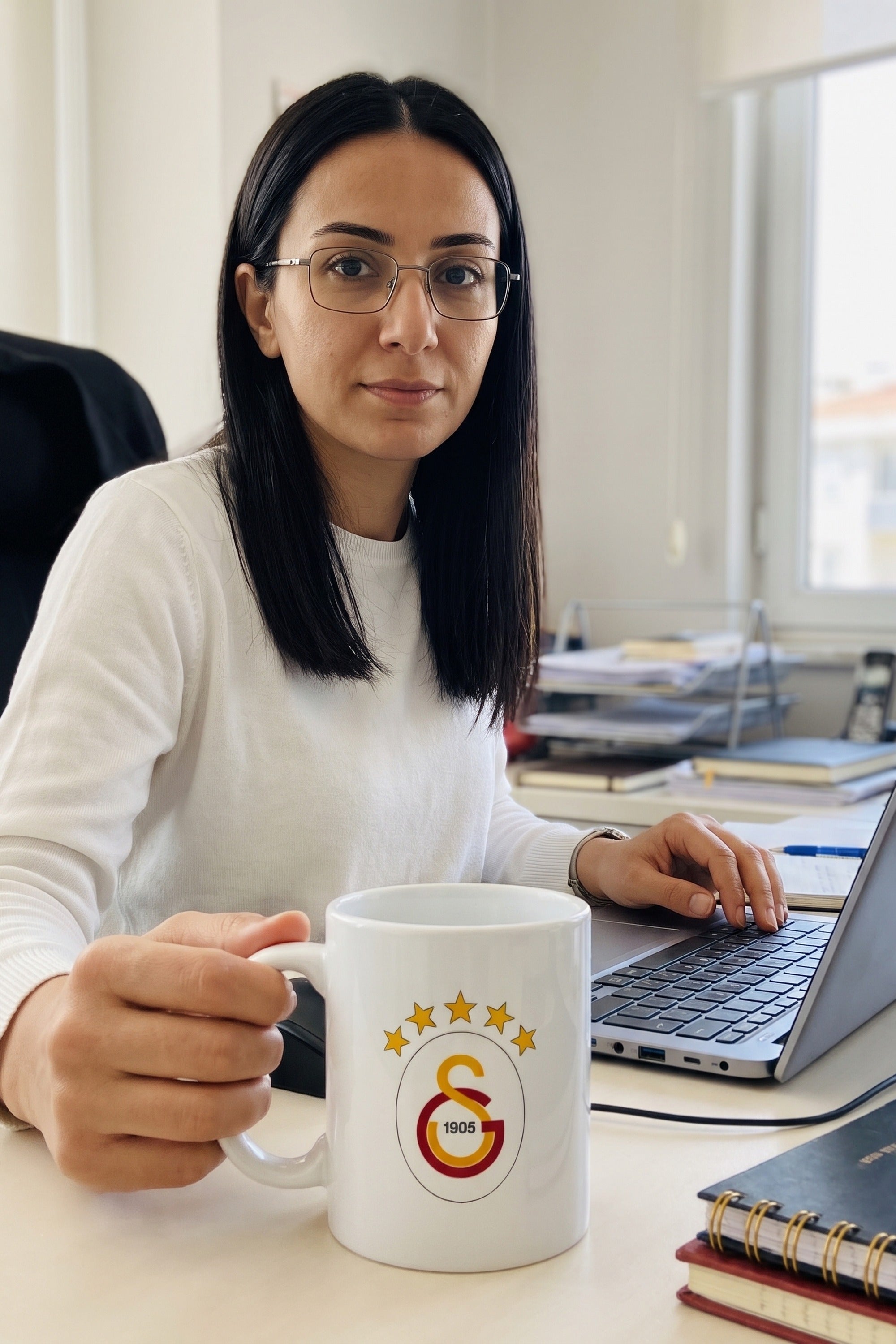 Galatasaray Tasse – Lifestyle-Foto