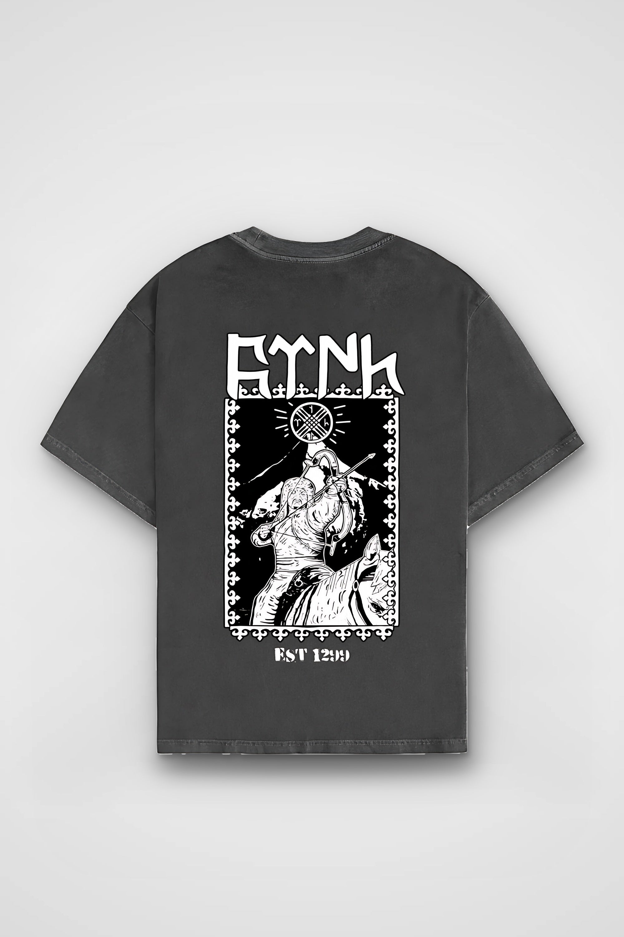 Göktürk Orhun Washed T-Shirt in Washed Black – Produktbild Rückenprint