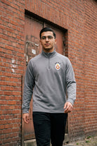 Galatasaray Zip Longsleeve in Schwarz – Model-Foto Damen