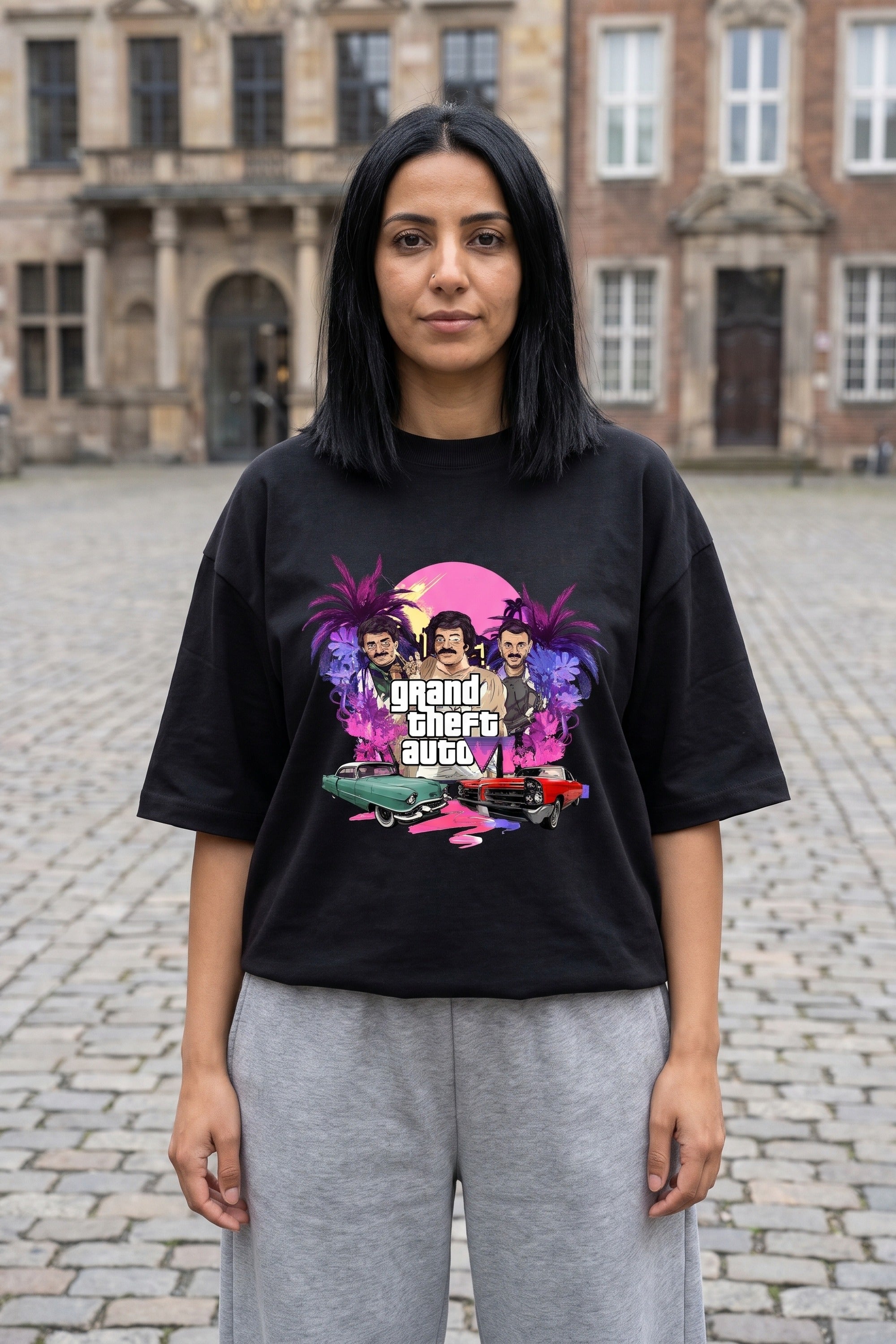 REALSTIL GTA IV Oversized T-Shirt Black – Model Damen