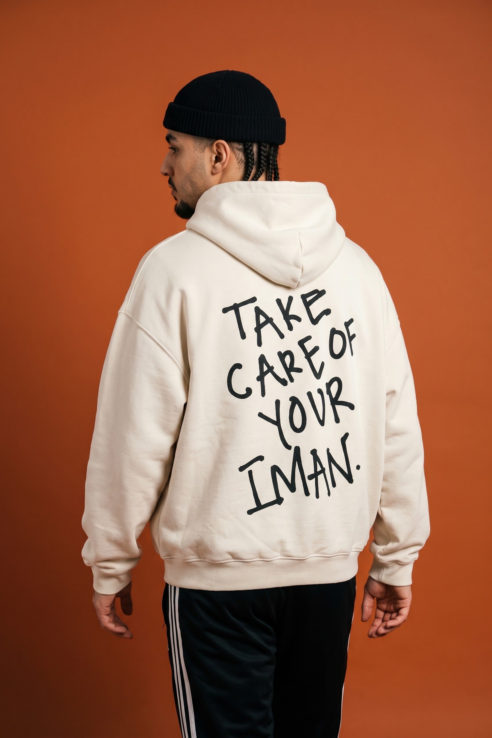 REALSTIL İman Oversized Hoodie White Sand – Model Herren