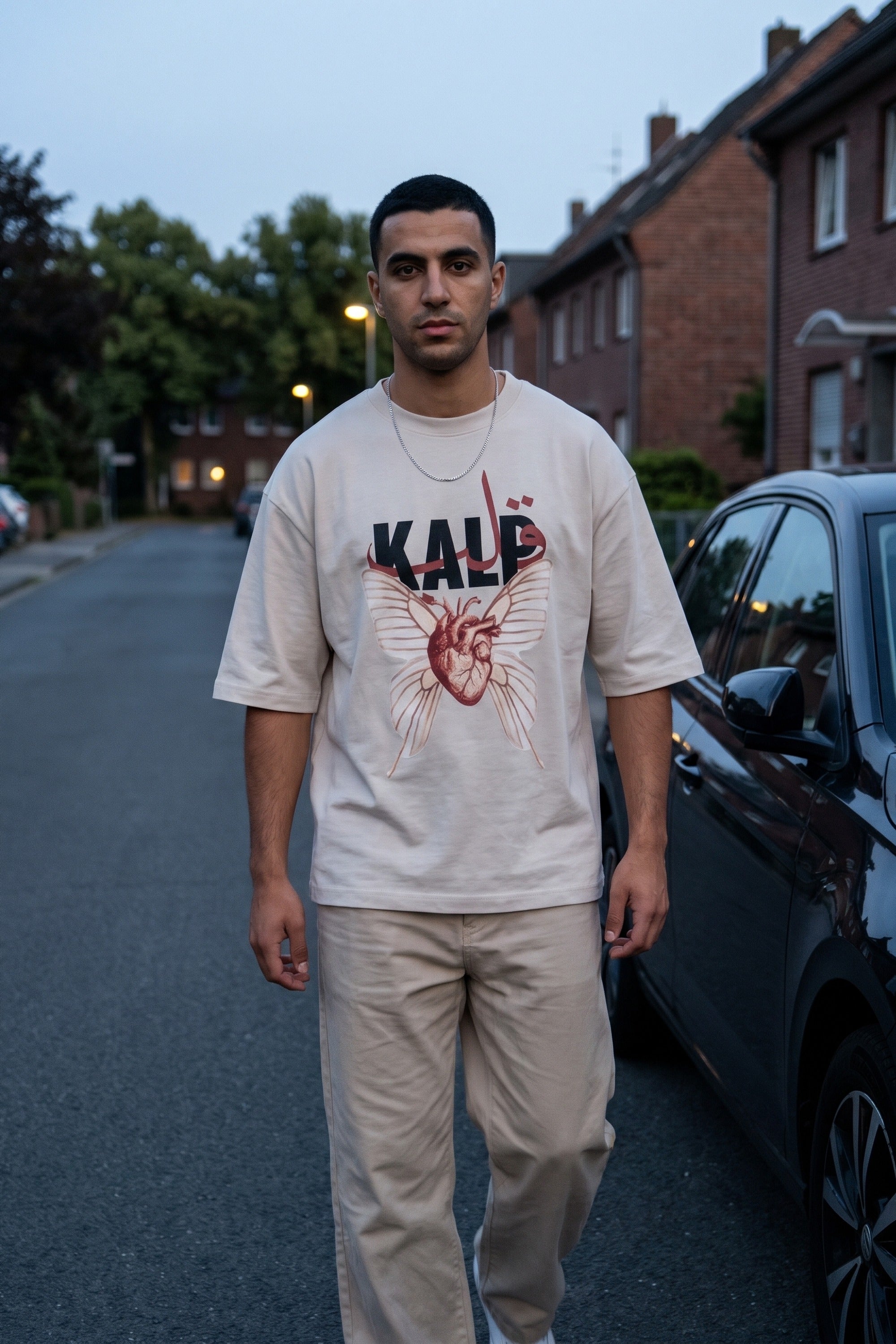 REALSTIL Kalp Oversized T-Shirt Sand – Model Herren