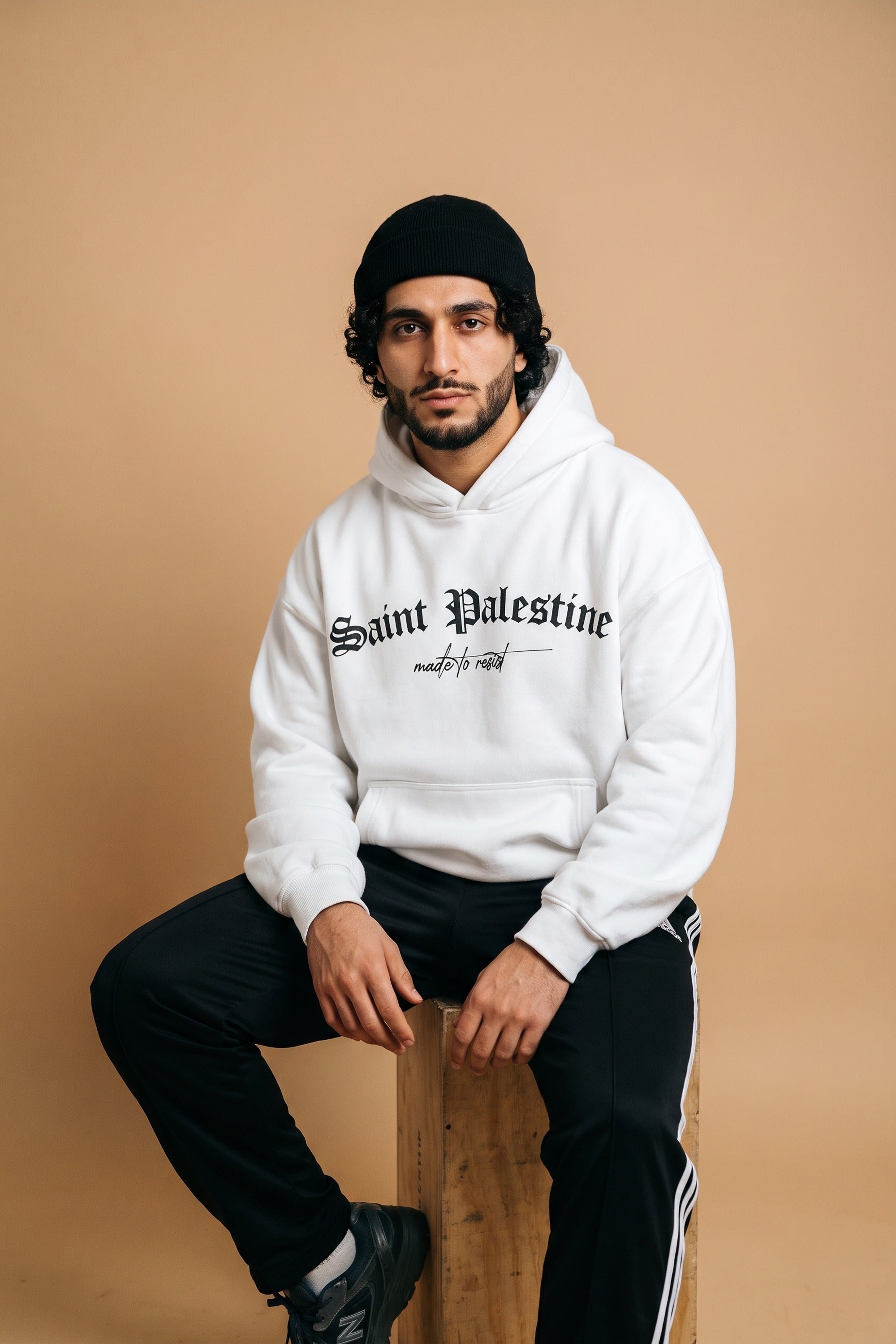 REALSTIL Saint Palestine Oversized Hoodie White – Model Herren