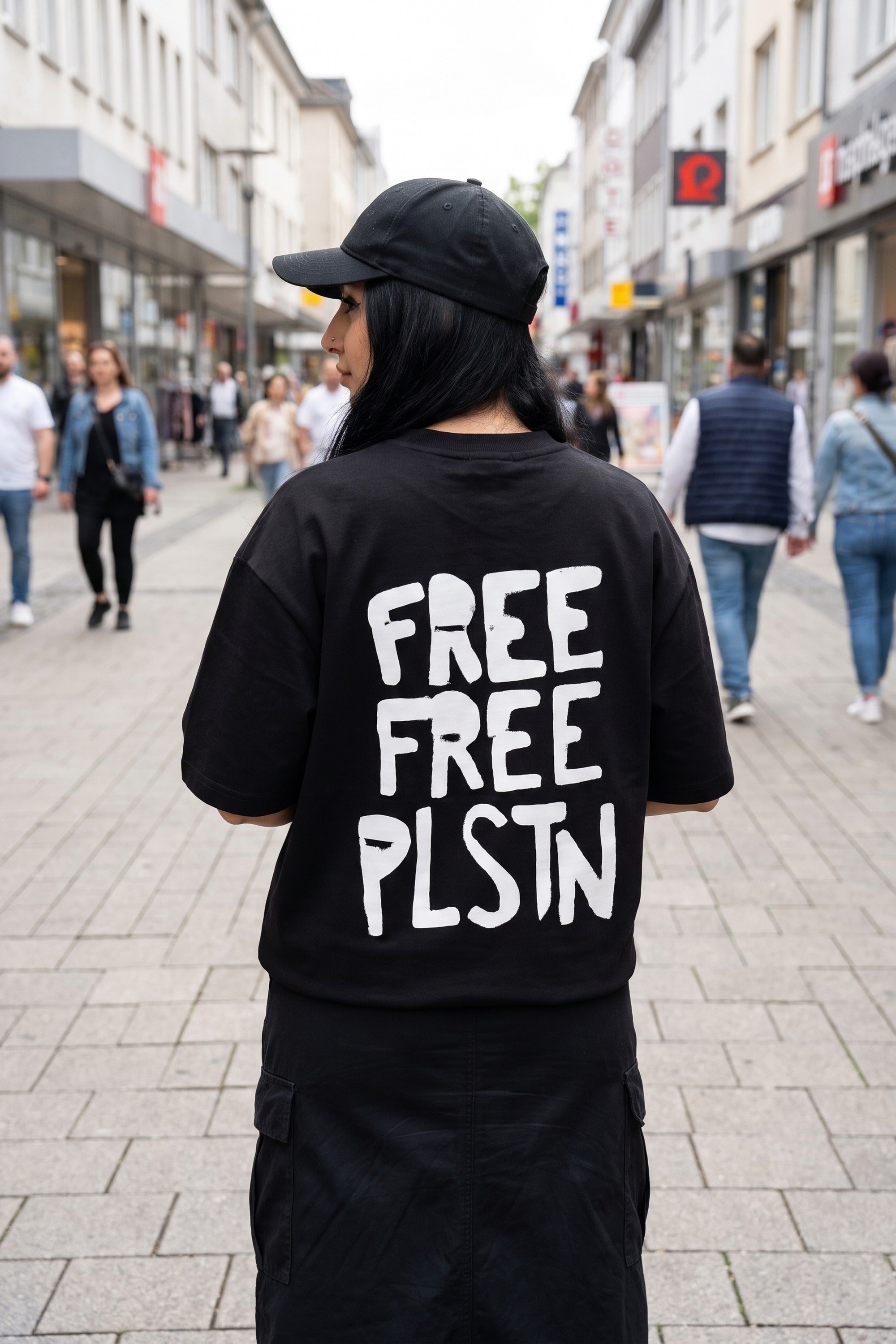 REALSTIL Palestine Oversized T-Shirt Black – Model Damen