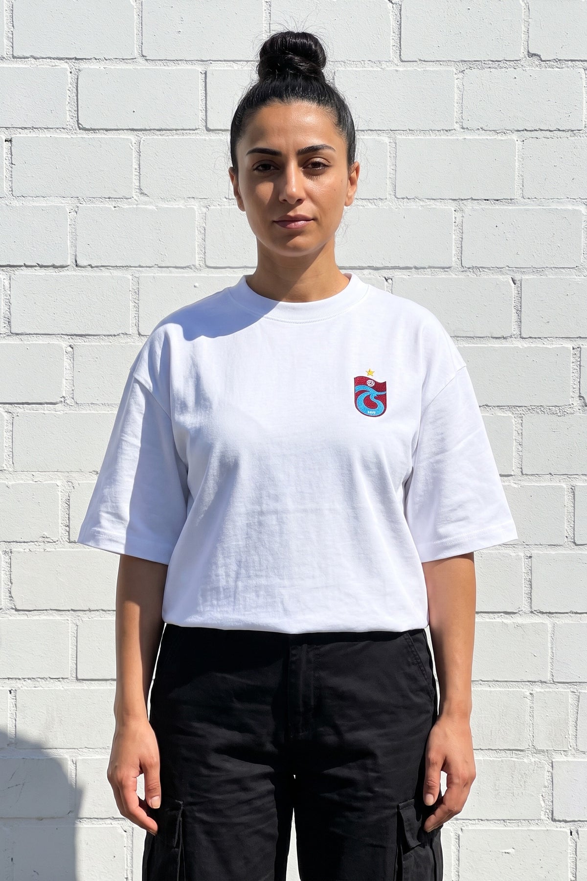 REALSTIL Trabzonspor Oversized T-Shirt White – Model Damen