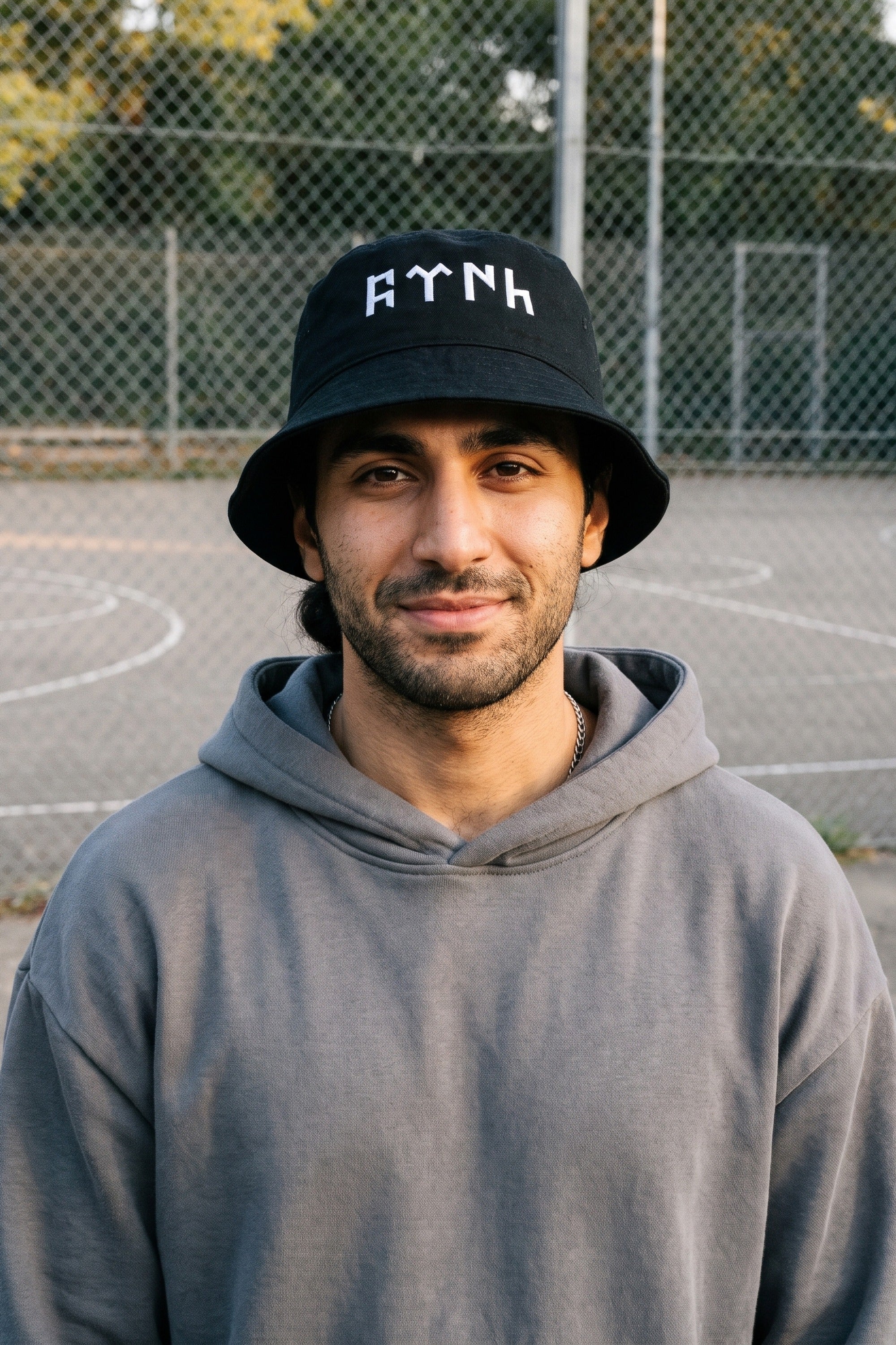 Türk Bucket Hat – Model-Foto